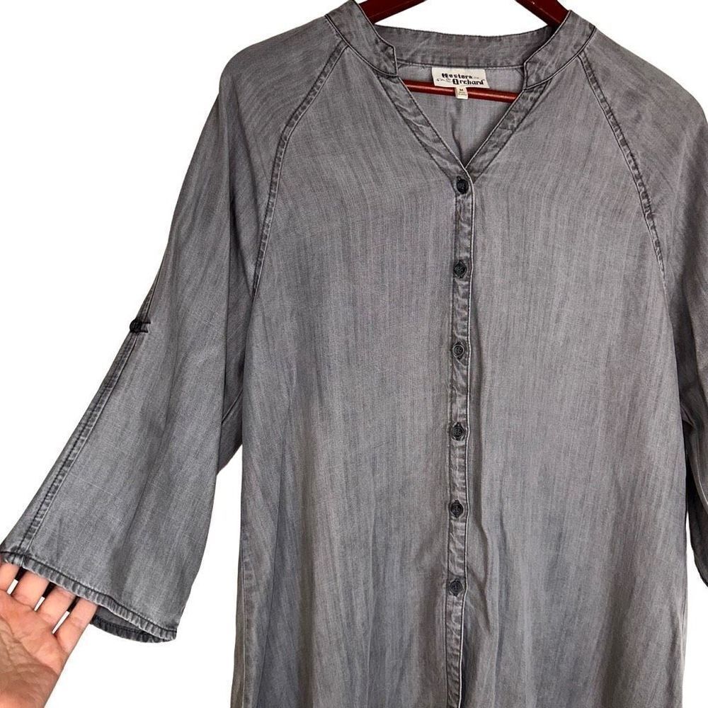 Hester’s & Orchard Womens Gray Tencel Top Medium Button Front Raw Sharkbite Hem - Picture 3 of 11